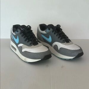 Nike Air Max Sneakers in Black and Light Blue